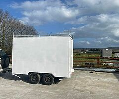Box trailer