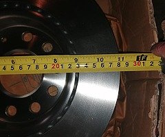 VW brake disc set