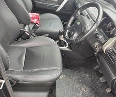 Land Rover - Image 7/10
