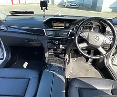 Mercedes E250 - Image 5/8
