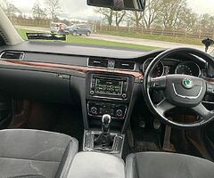 2010 Skoda Superb 1.9 TDI - Image 4/5