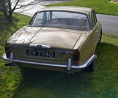 Jaguar XJ6