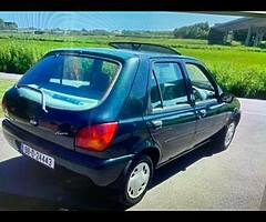 Ford Fiesta  1.6 lt petrol - Image 6/8