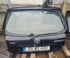 tailgate toyota corolla