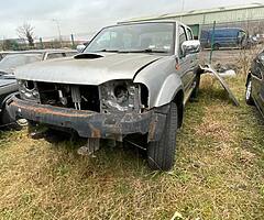 Nissan navara ONLY PARTS