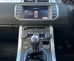 Fuji White Range Rover Evoque - Image 8/10