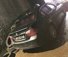 Bmw e90 arm rest spoiler m sport trim - Image 8/9