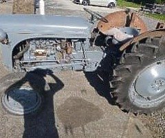 Ferguson 20 starts and drives lots of new parts put in unfinished project don't have the time - Image 6/10