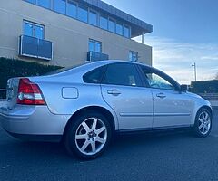 Volvo S40 - Image 5/10