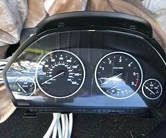 F30 instrument cluster