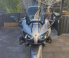 Yamaha fjr 1300.