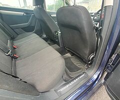 Volkaswagen Passat 1.6 Diesel Low Milage Bluemotion Tech 105PS 4DR - Image 6/9