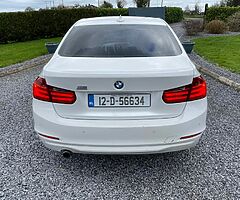 BMW 318 2012 - Image 3/7