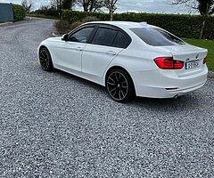BMW 318 2012 - Image 4/7