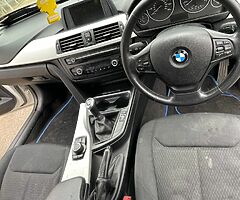 BMW 318 2012 - Image 6/7