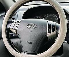 هيونداى الينترا الجمل ٢٠١١ اوتوماتيك عداد ١٣٠ الف رخصه سنه باسمى مرور القوات المسلحه