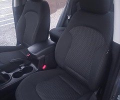 Hyundai ix35 2012 - Image 8/10