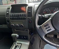 Nissan Navara fifth wheel camper