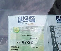 Nissan micra and toyota yaris - Image 6/10