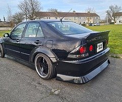 LEXUS IS200 - Image 4/10
