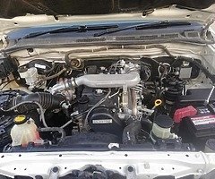 Toyota 2.5 d4d vvti very good condition and clean - Image 3/5