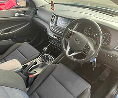 2016 Hyundai Tucson - Image 6/10