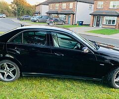 MERCEDES E200 - Image 5/10