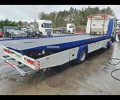 Man le 180 tilt and slide - Image 5/7
