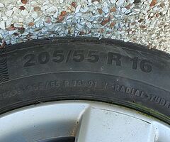 Vw 16 golf Alloy wheels