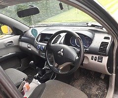 Mitsubishi L200