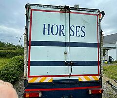 1988 Mercedes 1314 horsebox -manual transmission - Image 3/6