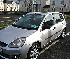 Fiesta 1.25 petrol zetec - Image 9/10