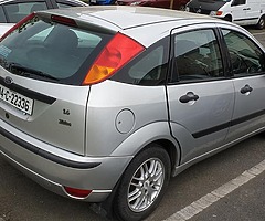 Ford Focus 04 Zetec - Image 6/10
