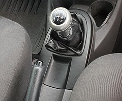 Ford Focus 04 Zetec - Image 8/10