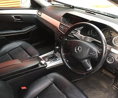 2010 Mercedes-Benz E-Class - Image 3/3