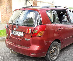 Toyota Corolla 2.0 D4D for export - Image 4/4