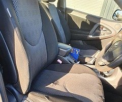 Toyota rav4 - Image 6/10