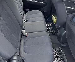 Kia carens (2010) diesel 1.6 L 7 seater
Come and see the car first and after we make deal the deal - Image 10/10