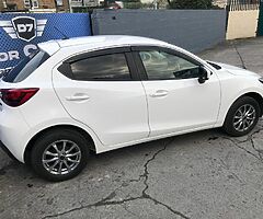 MAZDA DEMIO 1.3 ALL WHEEL DRIVE WHITE NCT