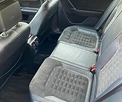 Wolkswagen Passat Highline 1.6Tdi - Image 6/10