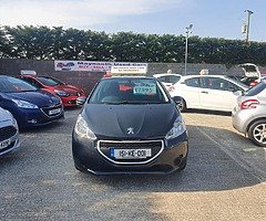 2015 Peugeot 208 1.0ltr 5 door 2 year nct