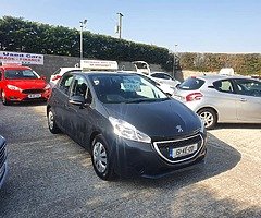 2015 Peugeot 208 1.0ltr 5 door 2 year nct