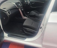 Hyundai 130.2016 manual diesel - Image 10/10