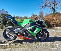 Zx10R race bike
