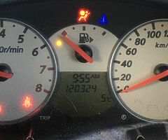 Micra 06