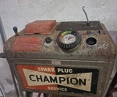 Champion spark plug units and various new parts for restoration - Image 9/9