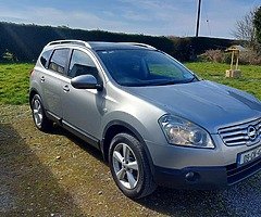 09 nissan qashqai +2