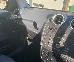 2007 Ford  Fiesta - Image 6/7