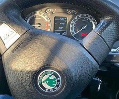 Scoda octavia VRS 2.0 TDI NCT 10/2022 tax 04 /2022 - Image 5/8