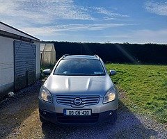 09 nissan qashqai +2